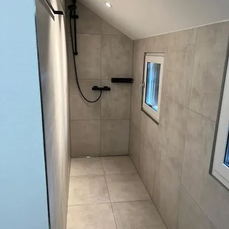 Stilvolle 3,5 Zimmer In Apartment