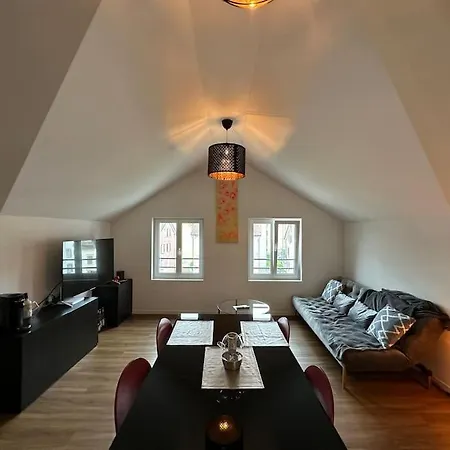 Stilvolle 3,5 Zimmer In Apartment